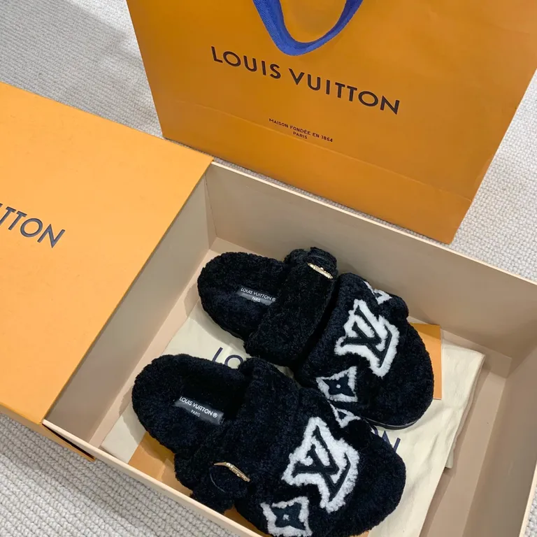 Louis Vuitton Shoe 